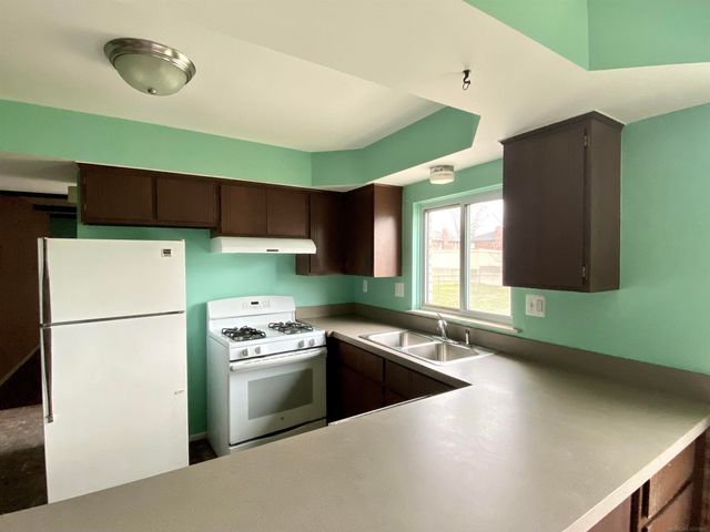 33036 Richard O Drive, Sterling Heights, MI 48310