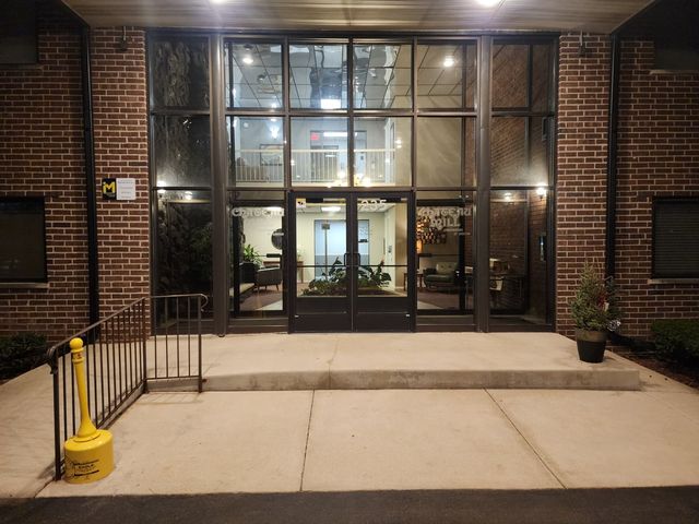 235 N Mill Road 106B, Addison, IL 60101