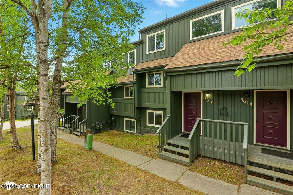 3610 Burl Court, Anchorage, AK 99504