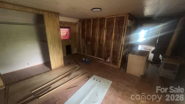 197 Main Street, Henrietta, NC 28076