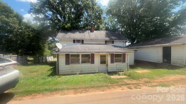 197 Main Street, Henrietta, NC 28076