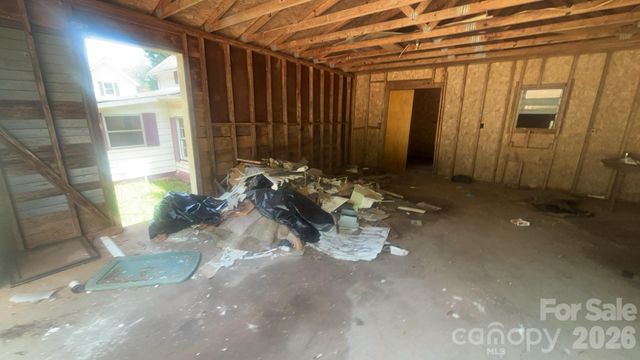 197 Main Street, Henrietta, NC 28076