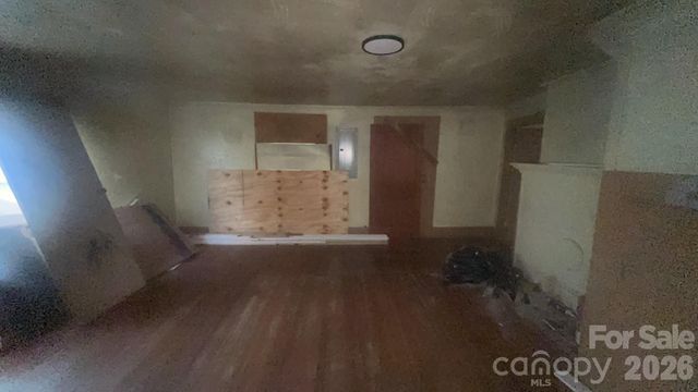 197 Main Street, Henrietta, NC 28076