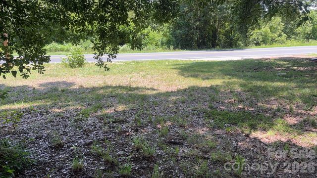 197 Main Street, Henrietta, NC 28076