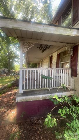 197 Main Street, Henrietta, NC 28076