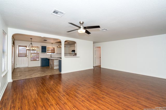 720 Fountain Gate, Schertz, TX 78108