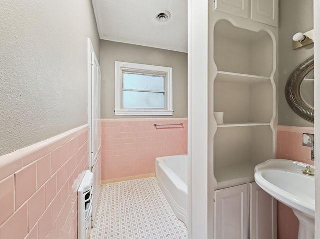 720 E Leslie Street, Hamilton, TX 76531