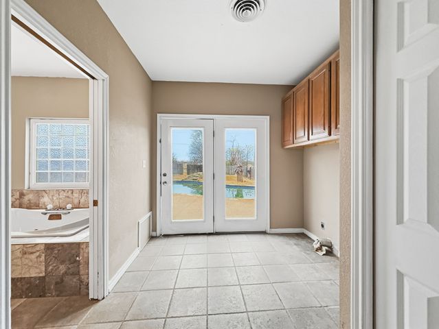 720 E Leslie Street, Hamilton, TX 76531