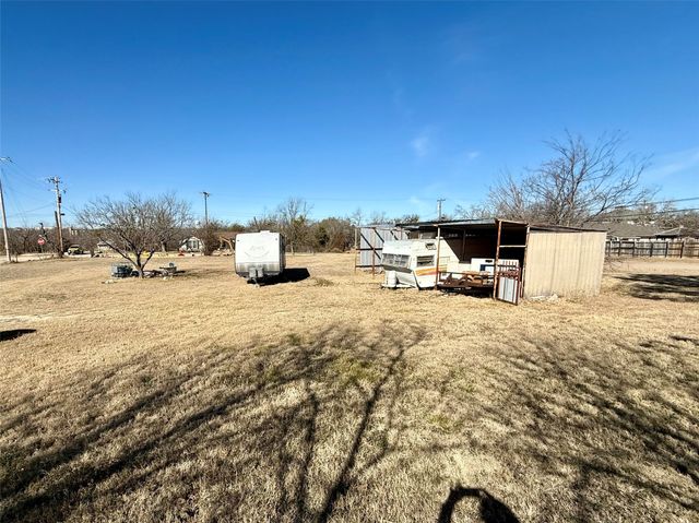 720 E Leslie Street, Hamilton, TX 76531