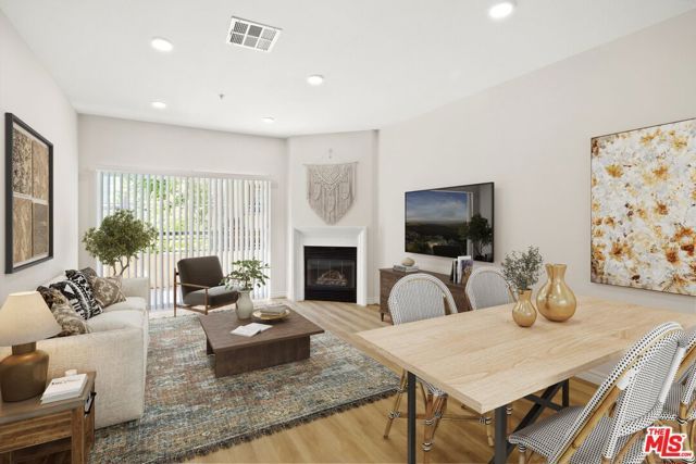 1901 N Buena Vista Street 3-203, Burbank, CA 91504