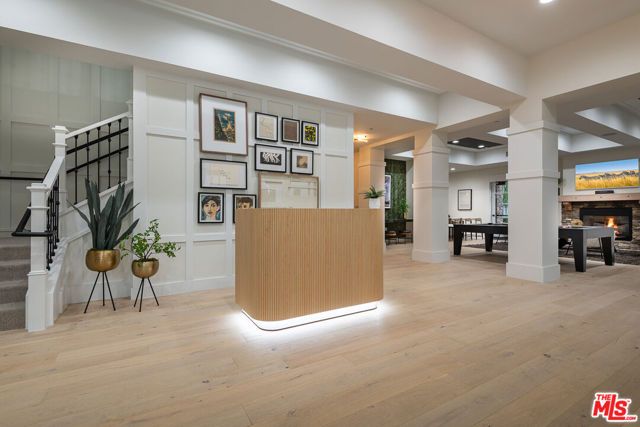 1901 N Buena Vista Street 3-203, Burbank, CA 91504