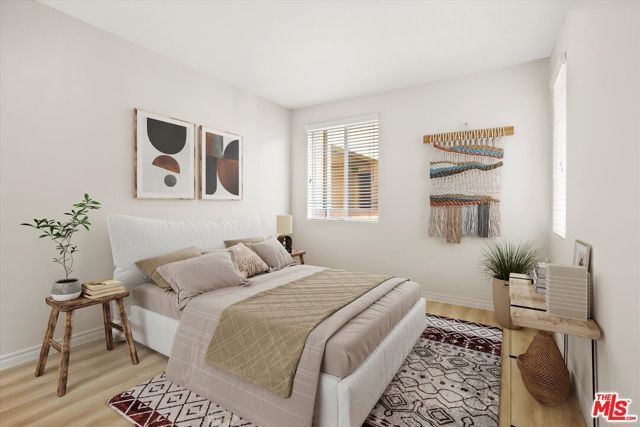 1901 N Buena Vista Street 3-203, Burbank, CA 91504