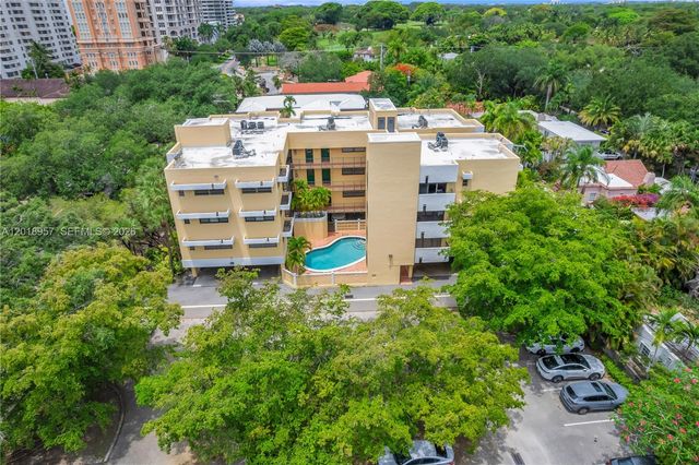 525 Coral Way 402, Coral Gables, FL 33134