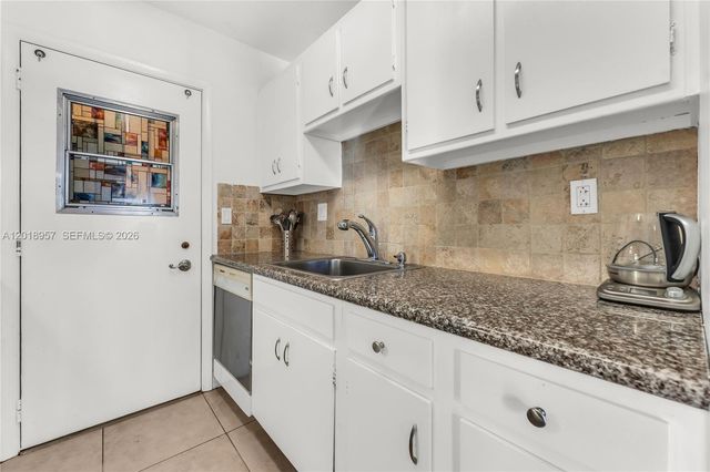 525 Coral Way 402, Coral Gables, FL 33134