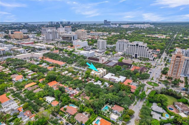 525 Coral Way 402, Coral Gables, FL 33134