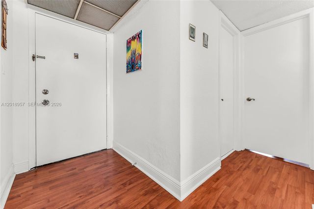 525 Coral Way 402, Coral Gables, FL 33134