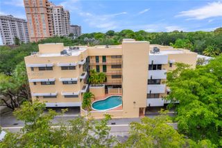 525 Coral Way 402, Coral Gables, FL 33134