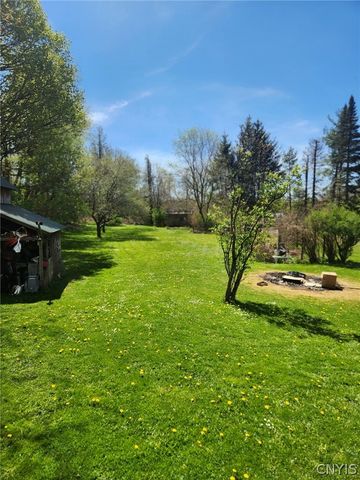 3218 Route 20, Cazenovia, NY 13035