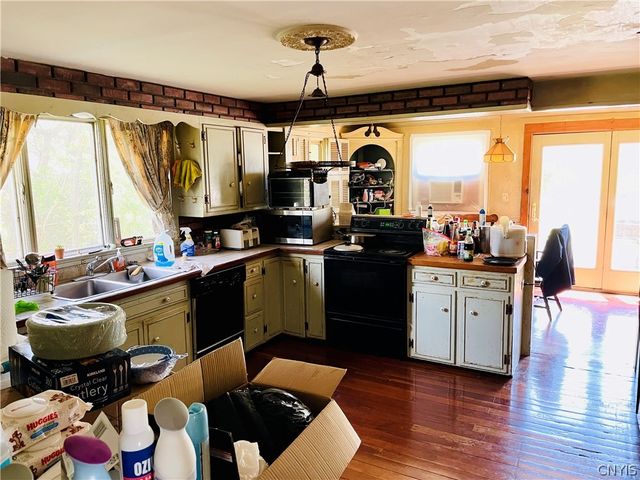 3218 Route 20, Cazenovia, NY 13035