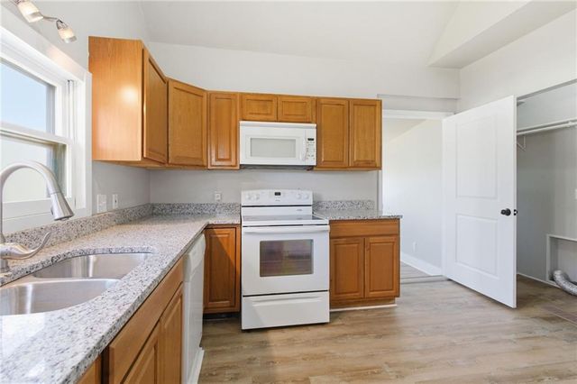 1209 Kingman Street, Leavenworth, KS 66048