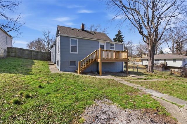 1209 Kingman Street, Leavenworth, KS 66048