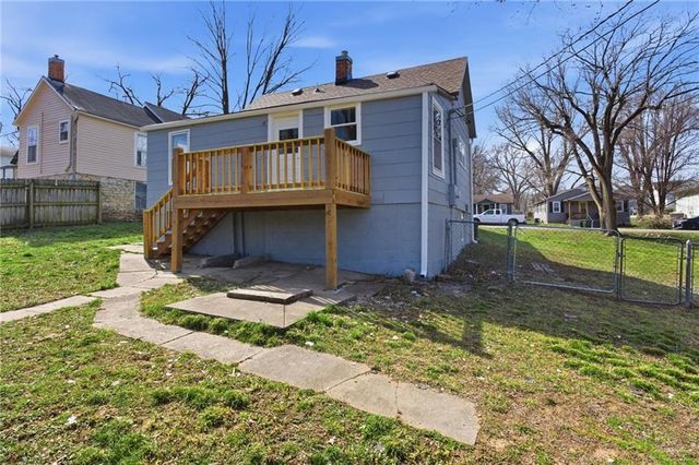 1209 Kingman Street, Leavenworth, KS 66048