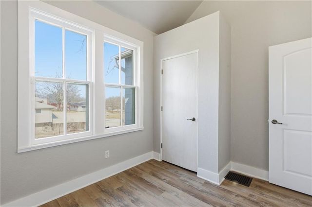 1209 Kingman Street, Leavenworth, KS 66048