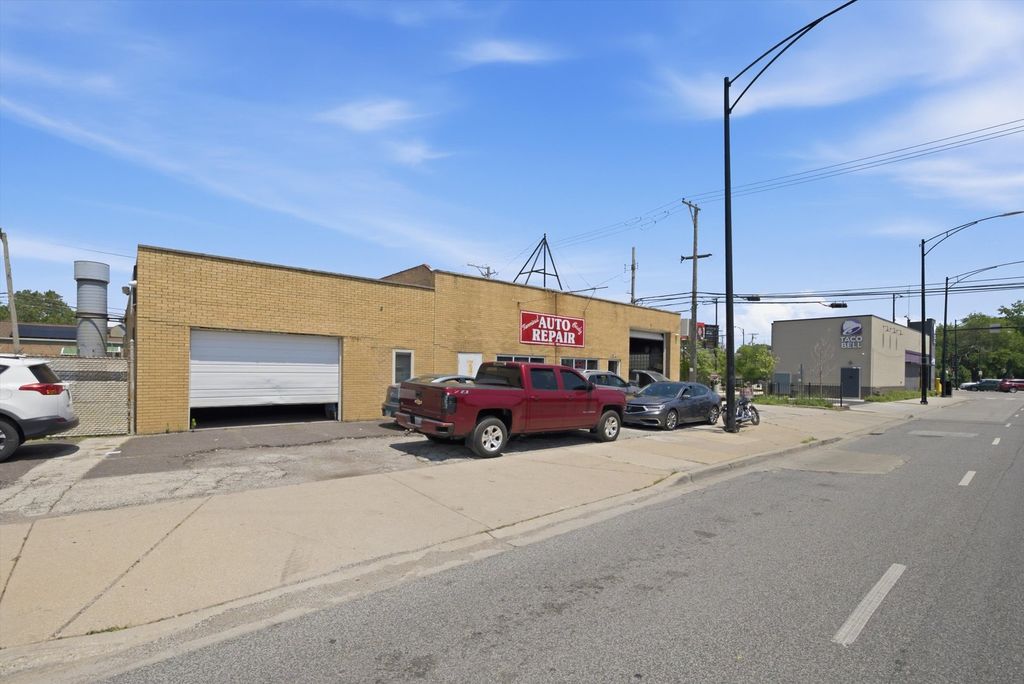 4814 W 47th Street, Chicago, IL 60638