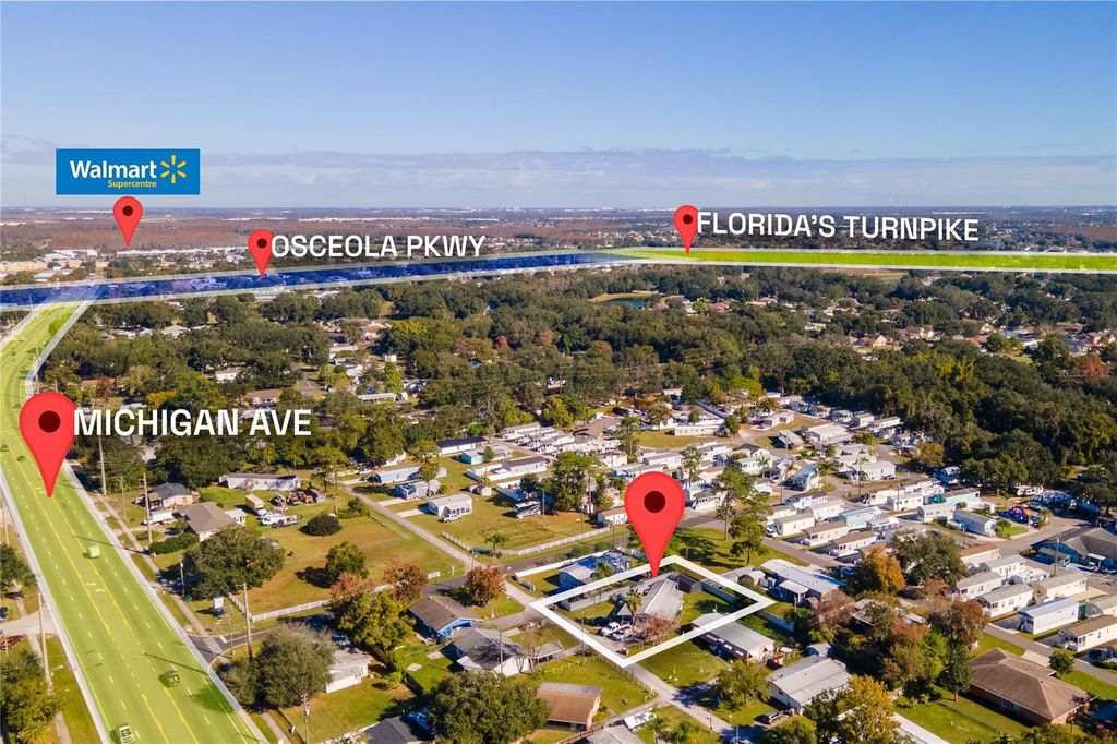 Image 1 of property listing at 2753 BURROWS AVENUE, Kissimmee, FL 34744