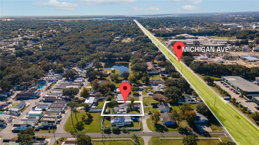 Image 4 of property listing at 2753 BURROWS AVENUE, Kissimmee, FL 34744