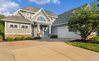 2037 Jennydale Court SE, Grand Rapids, MI 49546