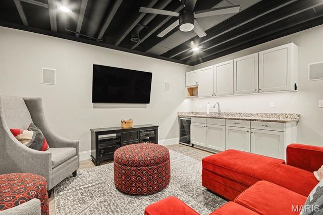 1020 Brownell Avenue, St Louis, MO 63122