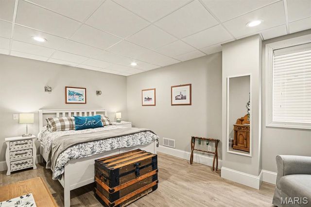 1020 Brownell Avenue, St Louis, MO 63122