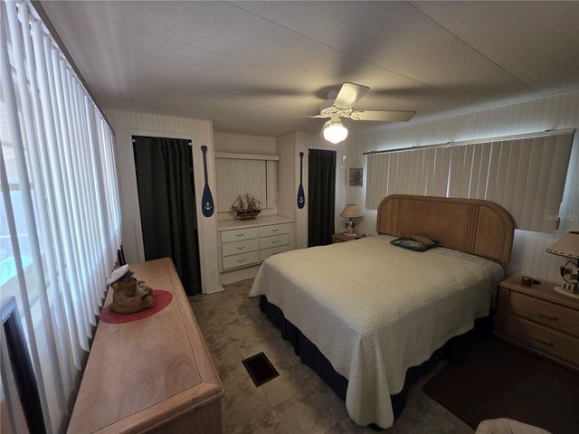 1110 49TH AVE DRIVE W, Bradenton, FL 34207