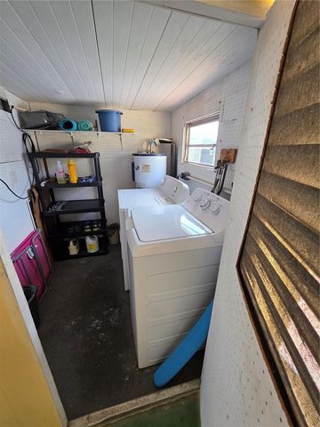 1110 49TH AVE DRIVE W, Bradenton, FL 34207