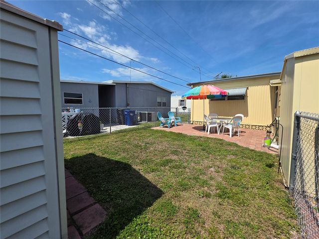 1110 49TH AVE DRIVE W, Bradenton, FL 34207
