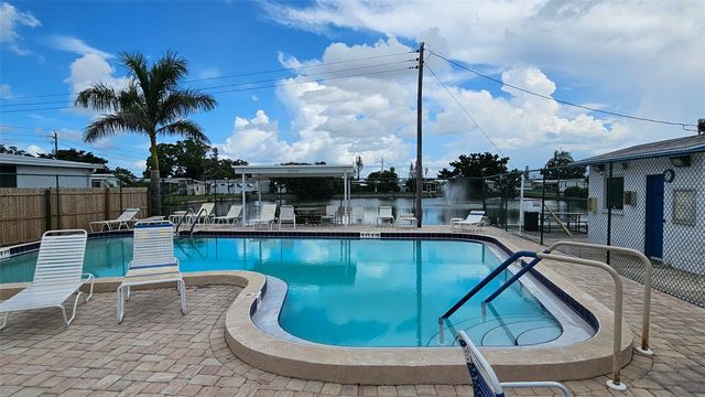 1110 49TH AVE DRIVE W, Bradenton, FL 34207
