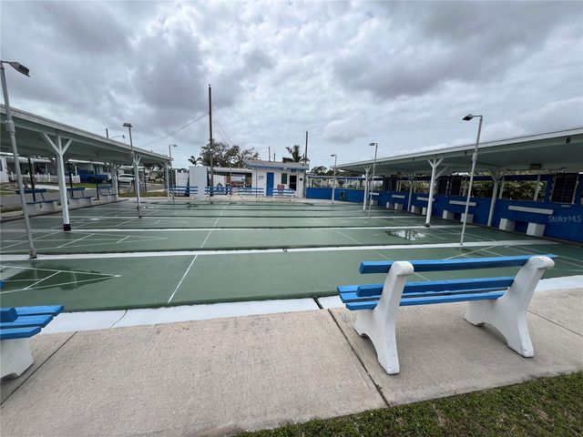 1110 49TH AVE DRIVE W, Bradenton, FL 34207