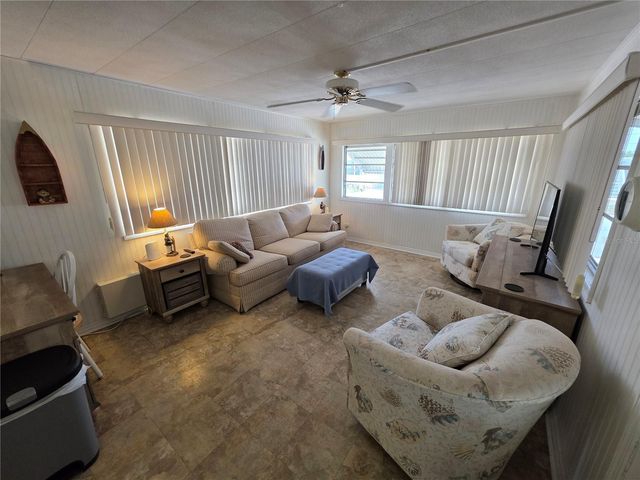 1110 49TH AVE DRIVE W, Bradenton, FL 34207