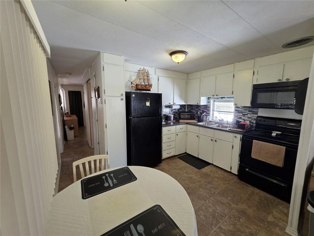 1110 49TH AVE DRIVE W, Bradenton, FL 34207