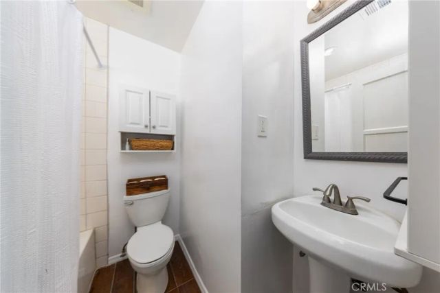 10512 Rose Hedge, Whittier, CA 90606