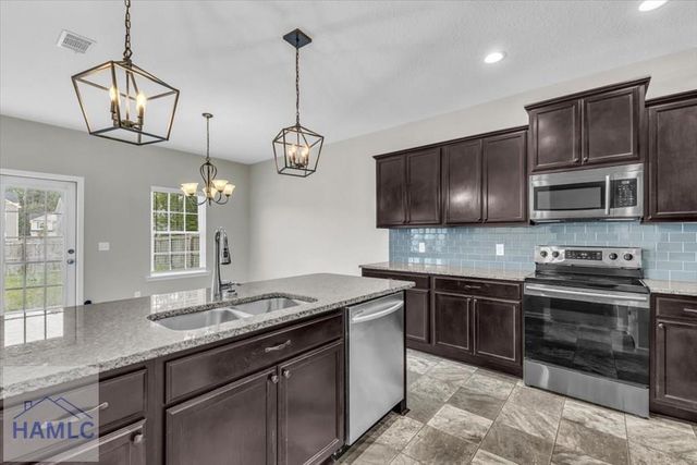 16 Cassels Court, Hinesville, GA 31313