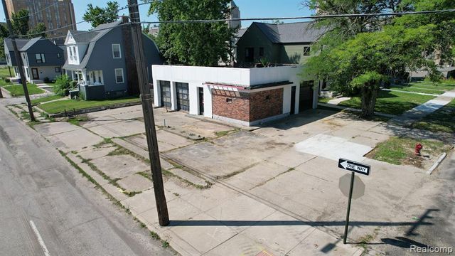 8041 John R Street, Detroit, MI 48202