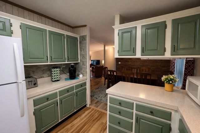41 Thrush Lane, Lyndon, VT 05851