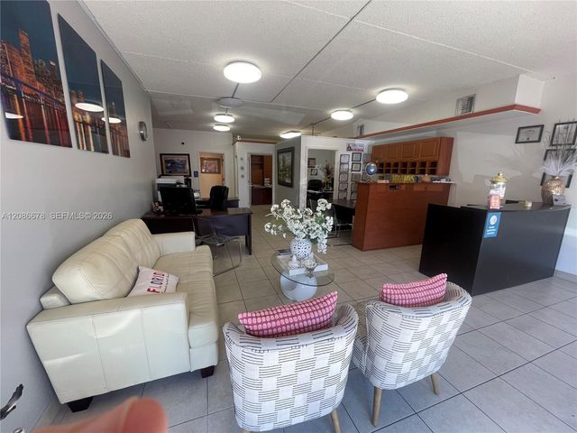 10393 SW 186th Street 1H, Cutler Bay, FL 33157