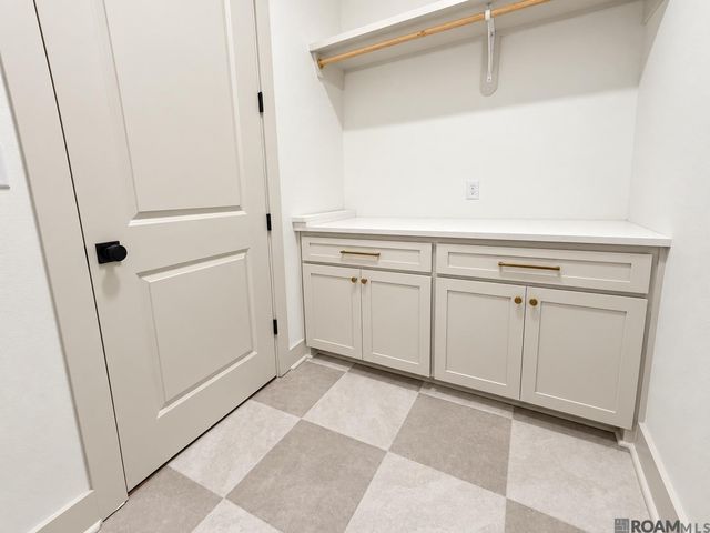 13037 Magnolia Square Dr, Central, LA 70818