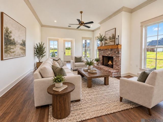 13037 Magnolia Square Dr, Central, LA 70818
