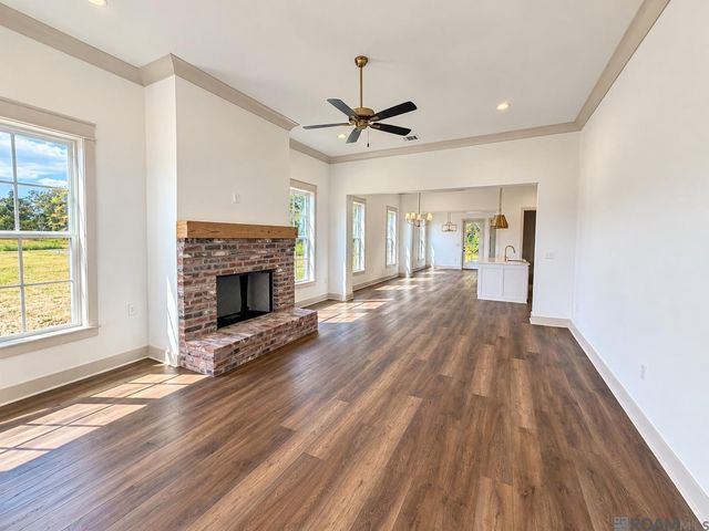 13037 Magnolia Square Dr, Central, LA 70818
