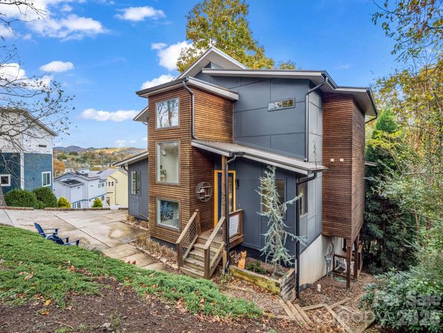 80 Richland Street, Asheville, NC 28806