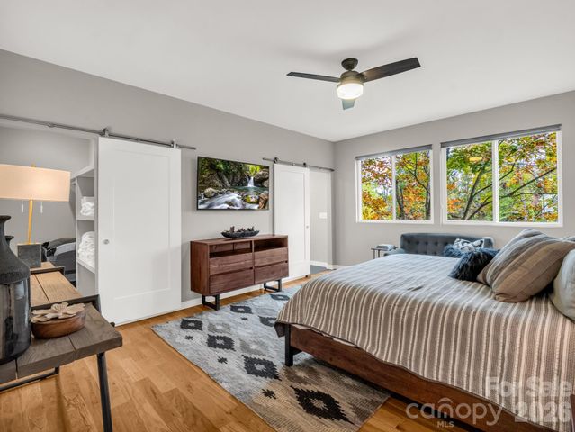 80 Richland Street, Asheville, NC 28806